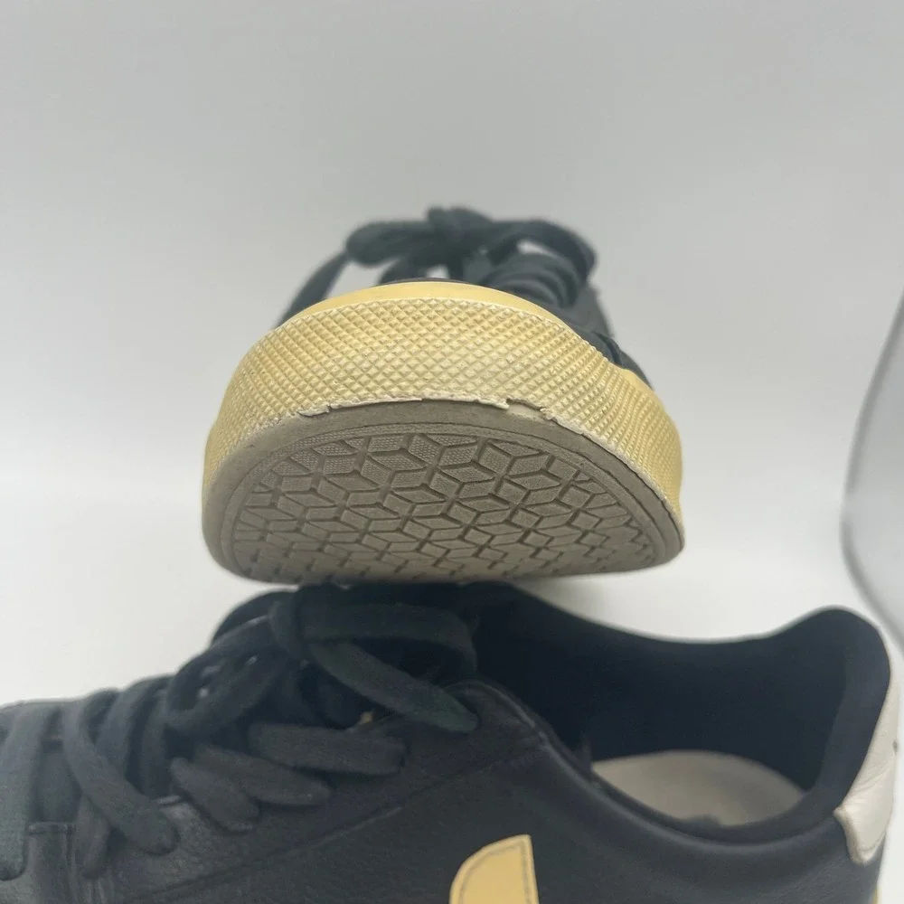 Veja Women 9 Black Leather Campo Sneakers Cream Logo Low Top